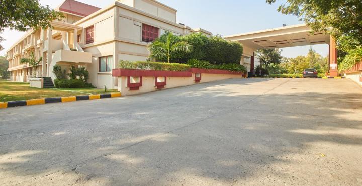 The Ummed Ahmedabad Airport Hotel Exterior photo